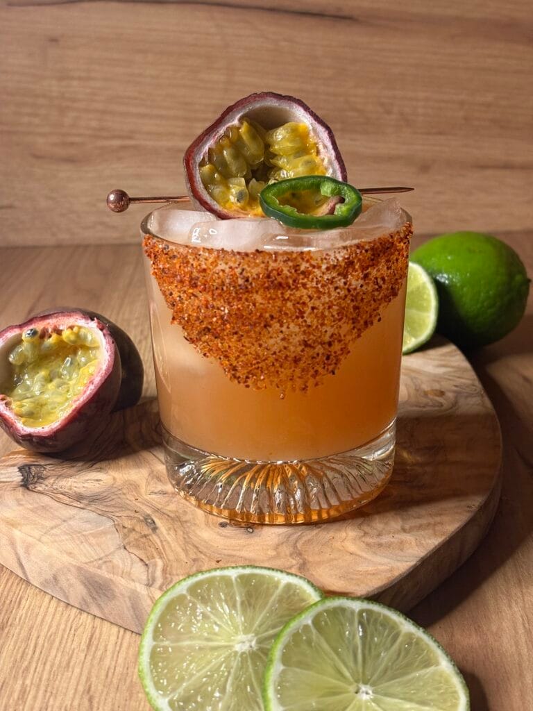 Ljuta Mezcalita sa Marakujom (Spicy Mezcalita)