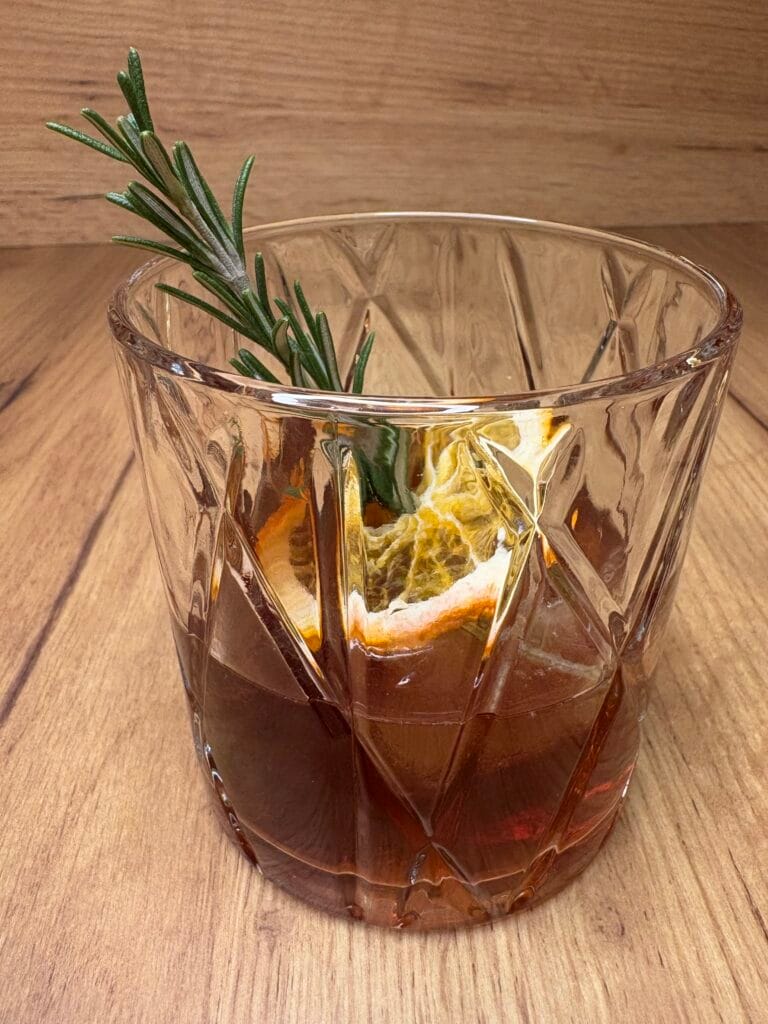 Višnja Old Fashioned