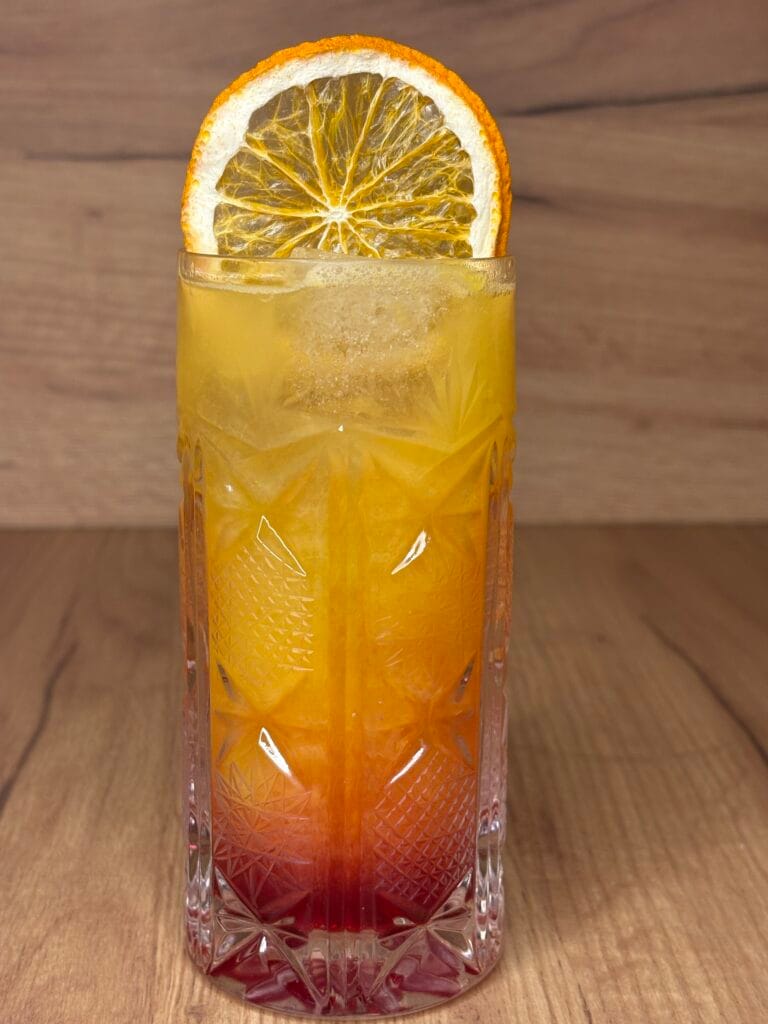 Garniš za Tequila Sunrise koktel
