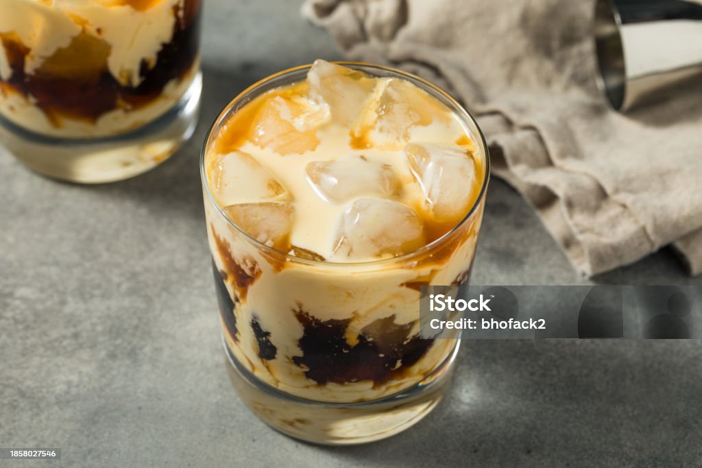 Koktel White Russian