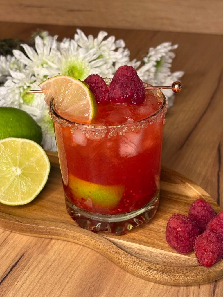 Recept za Caipirinha Koktel Autentičnog Brazilskog Porekla