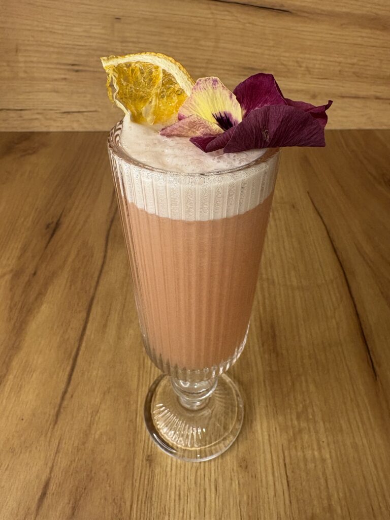 Strawberry Orange Love Bloom koktel