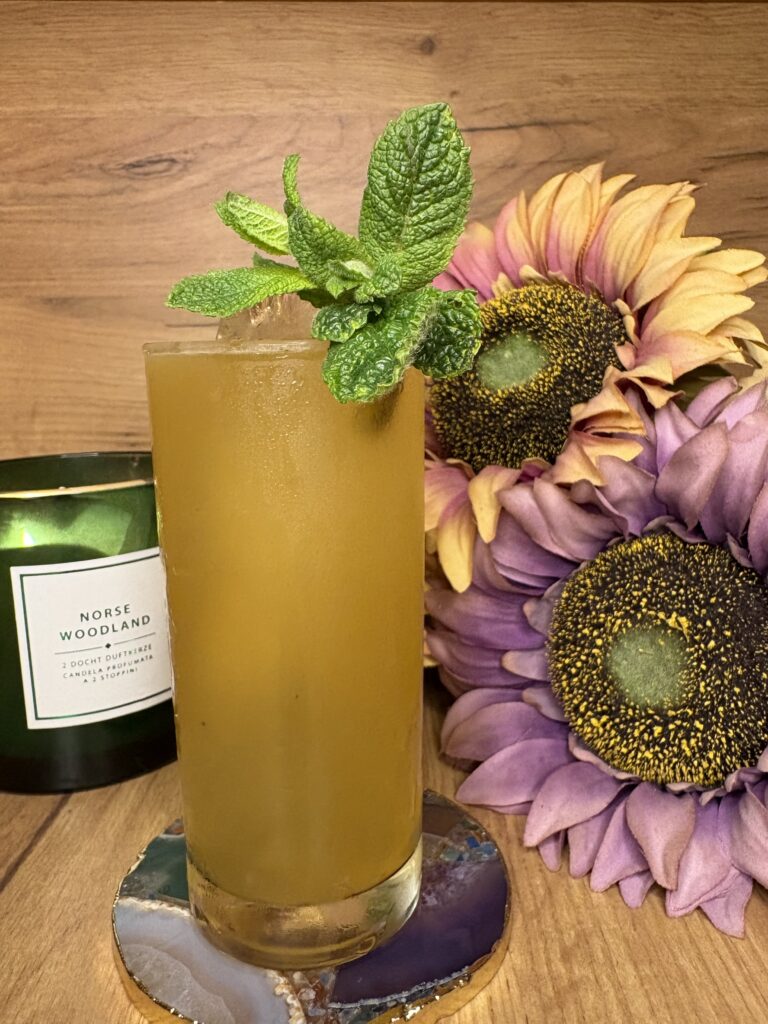 Tropski Bourbon Highball 